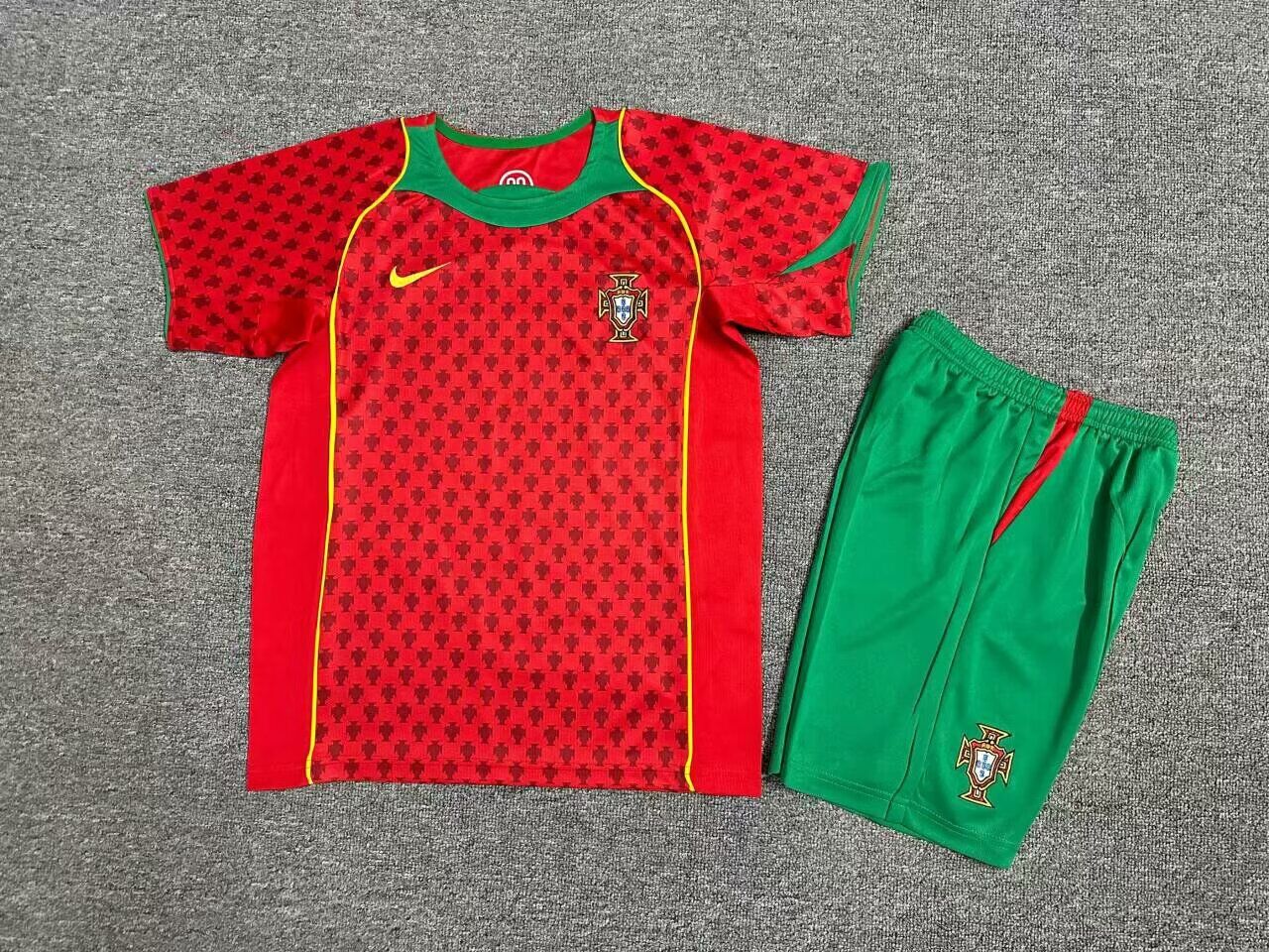 Kids-Portugal 2004 Home Soccer Jersey